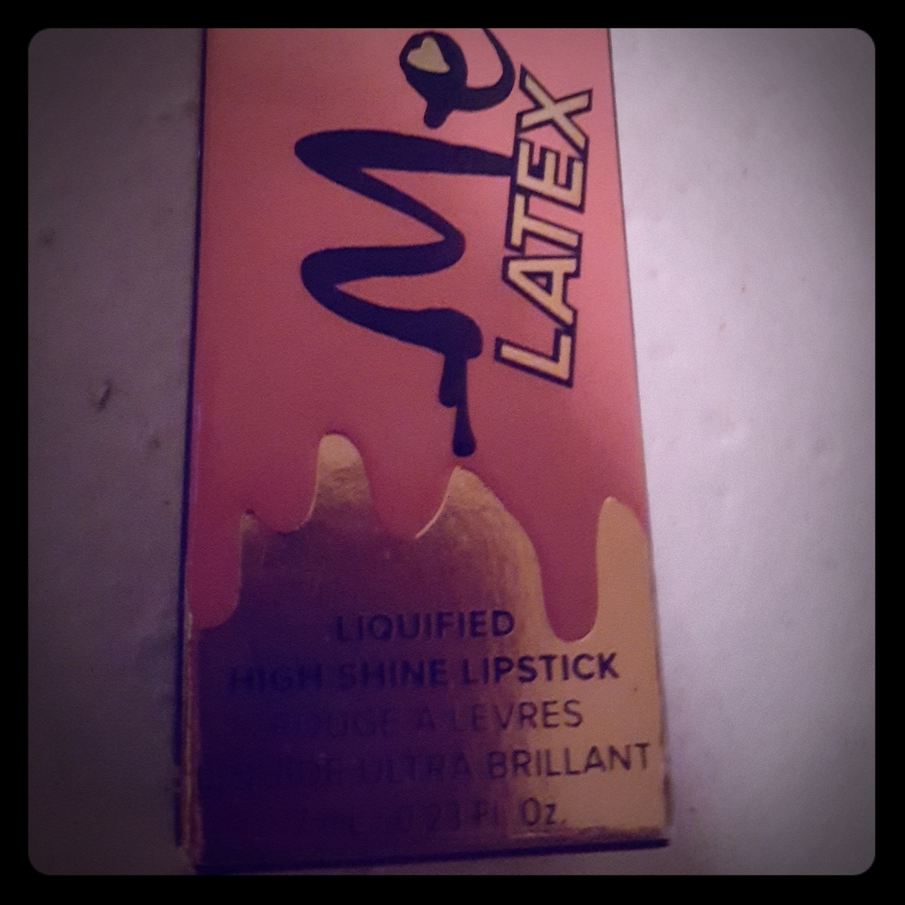 Too Faced Melted Latex hopeless romantic lipstick